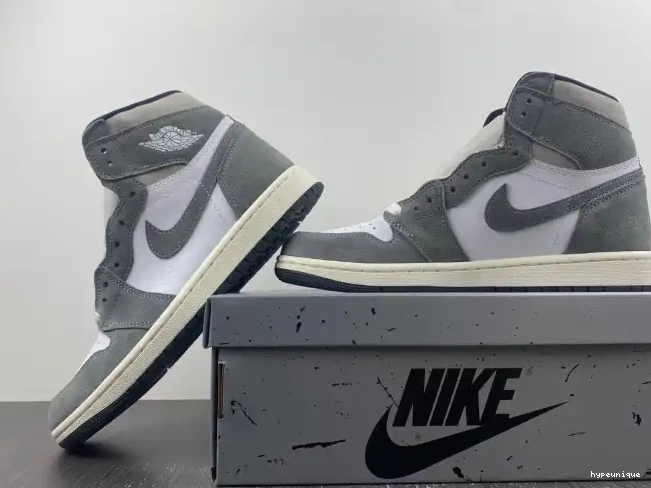 HYPE Retro 1 Jordan Black OG High DZ5485-051 Washed 0420